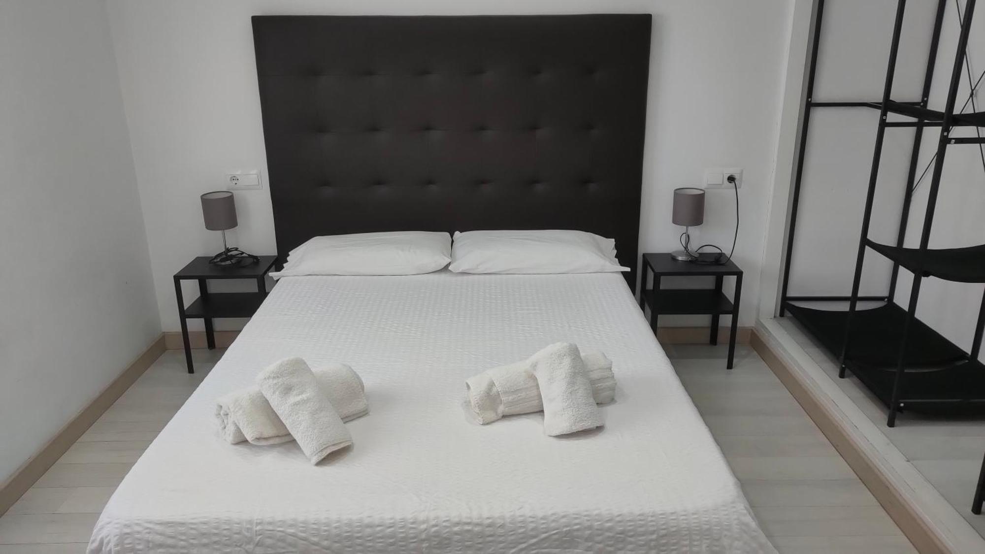 A10minutosdelaplayaandando Apartment Malaga Bagian luar foto
